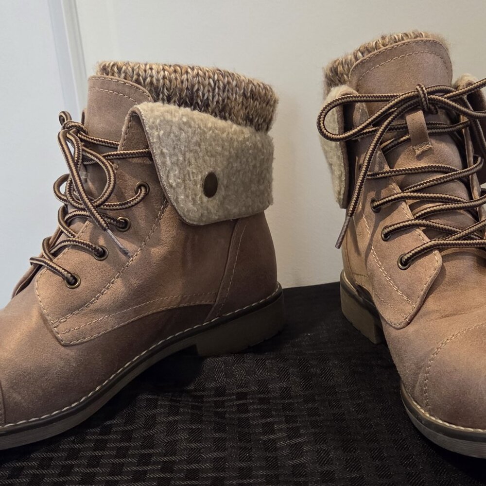 Cliffs Bootie - Picture 3 of 11